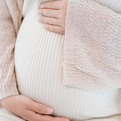 近六分之一AI🇱🇨🕍模式查🧖‍♀️询使用🕧语音或图像等😠多模态方式，🛸❗